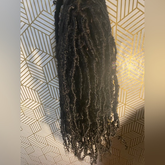 Black 27 inch used butterfly loc lace  wig - Picture 4 of 10